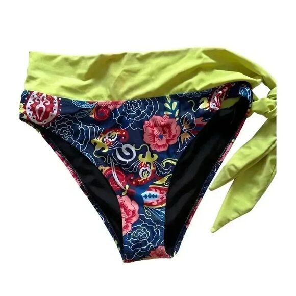 Floral 2 Piece Bathing Suit - Picture 3 of 11